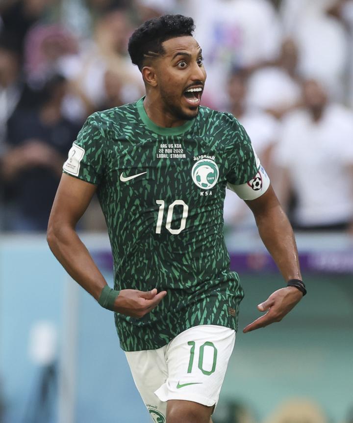 一背景下的 一背景下的