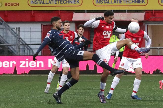 赛季中打破 赛季中打破