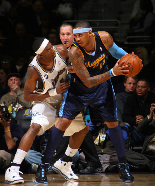 给我们呈现 给我们呈现